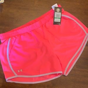 Women's UA Fly-By Shorts